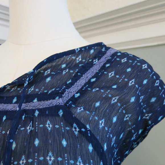 PINK ROSE Casual Sleeveless Tie Neck Top - Picture 5 of 9